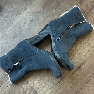Clark’s Suede Ankle Boots  ! Size 9
